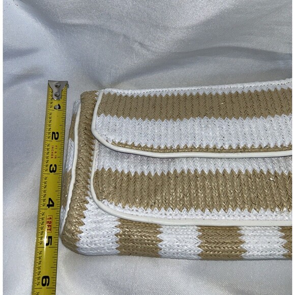 Vera Bradley Striped Wristlet in Natural Stripe With Metallic Threading NWT - Picture 8 of 9